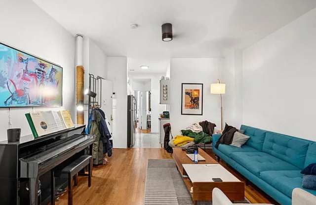 78 Carmine Street photos photos