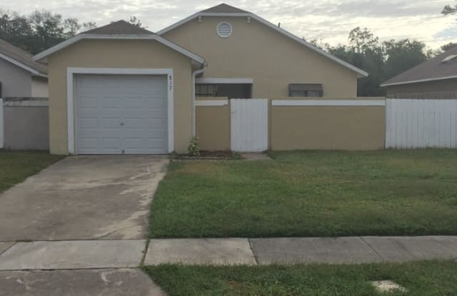 817 Grenadier Drive - 817 Grenadier Drive, Azalea Park, FL 32807