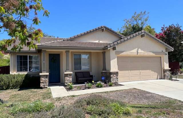 Charming Single-Story Rental in Canyon Crest Community! - 896 Arvita Court, Oceanside, CA 92057