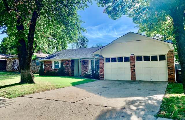 Updated home in East Edmond + Edmond Schools + 3 bedrooms photos photos Updated home in East Edmond + Edmond Schools + 3 bedrooms photos photos