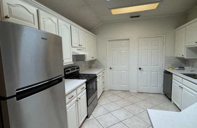 Updated 3 bedroom 2 bathroom house in Northwest Lubbock! photos photos