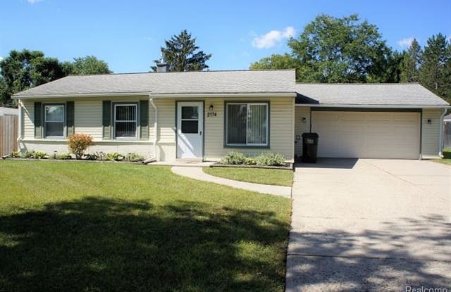 3174 AVON MANOR Road - 3174 Avon Manor Road, Rochester Hills, MI 48307