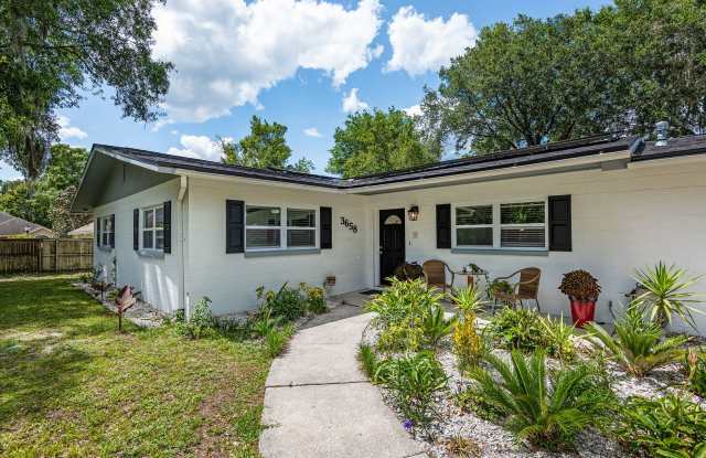Beautiful 4/3 home With Attached Mother In Law Apartment photos photos