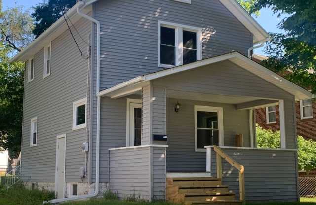 114 Avondale Gallery 1