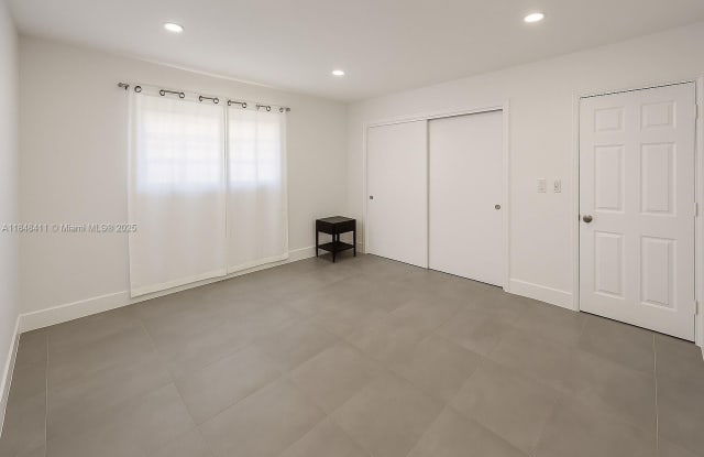 310 NE 78th St photos photos