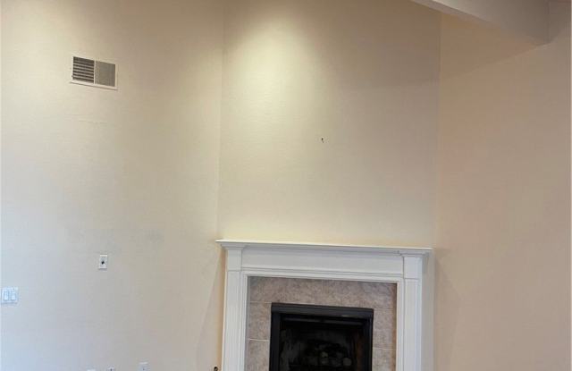 2004 Birchdale Court Gallery 4