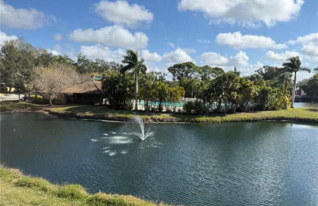 5525 ASHTON LAKE Drive Gallery 1