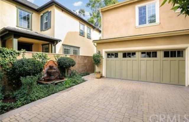 24 Desert Willow Gallery 4