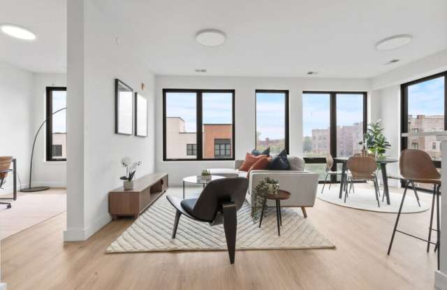 407 Highland Avenue - 310 photos photos