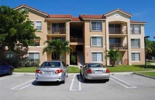 913 Villa Circle Gallery 2