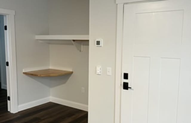 71 Main St Gallery 4