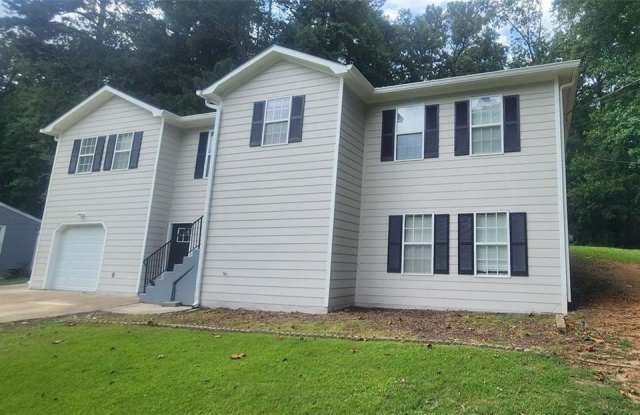425 Hillcrest Road - 425 Hillcrest Road Northwest, Lilburn, GA 30047