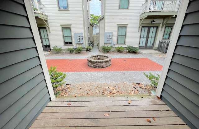 2 BED | 2 BATH | DIXON PARK Gallery 3
