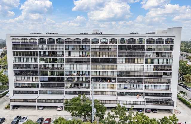 Spacious 2 Bed 2 Bath Condo in Heart of South Tampa photos photos