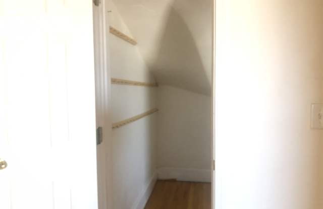 69 Main St Gallery 3