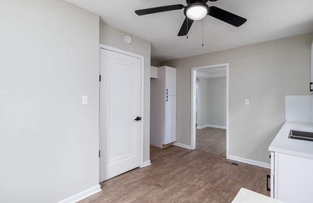 13804 Rexwood Avenue Gallery 4