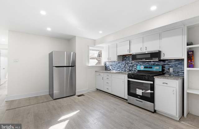 1807 S 9TH Street unit: 2 photos photos