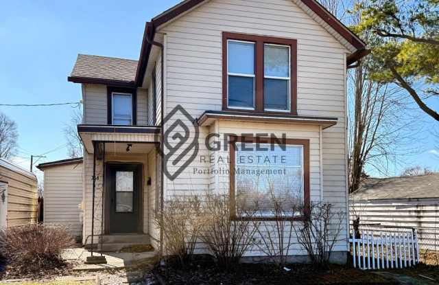 3 Bedroom 2 Baths Home with Garage for rent in Kankakee photos photos