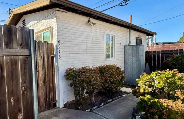 Cozy Studio, 1 Bath rental in Normal Heights for Rent photos photos