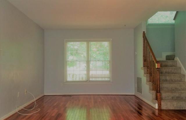 1709 Pine Edge Lane Gallery 2