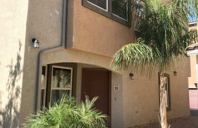 1910 N 78th Gln - 1910 North 78th Glen, Phoenix, AZ 85035