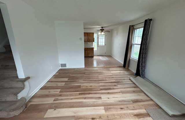 2 Bed - 1 Bath Unit Gallery 3