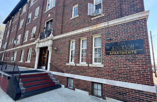 The Jefferson St. Apartments- All Inclusive Studio Apartment Gallery 1
