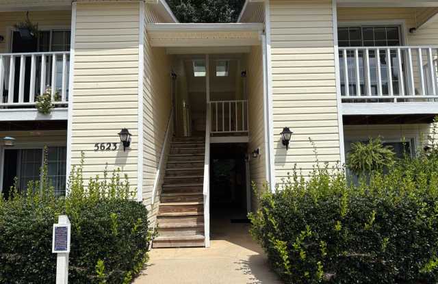2 Bedroom, 1 Bathroom Condo in Greensboro! photos photos