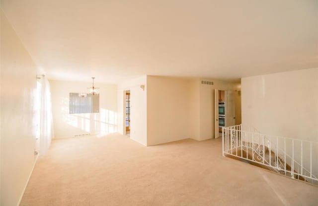 603 Villa Gardens Drive Gallery 2
