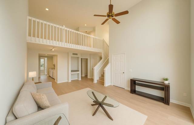 1140 University Boulevard Gallery 3