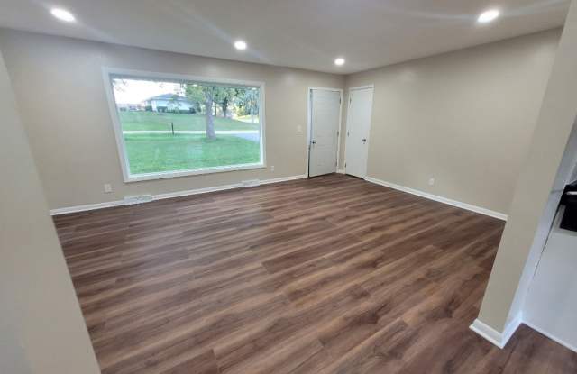 3329 Lookout Dr Gallery 3