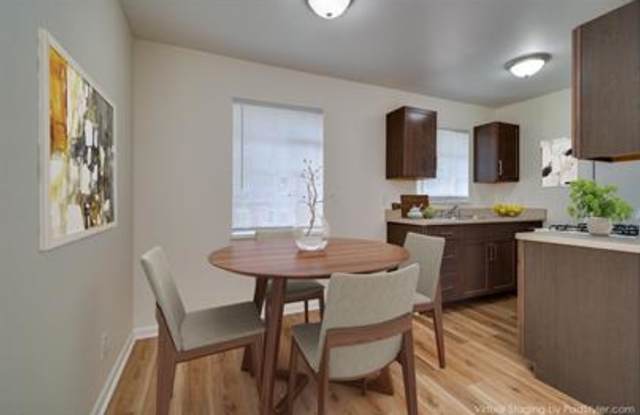 6 Dean Place - A Gallery 3