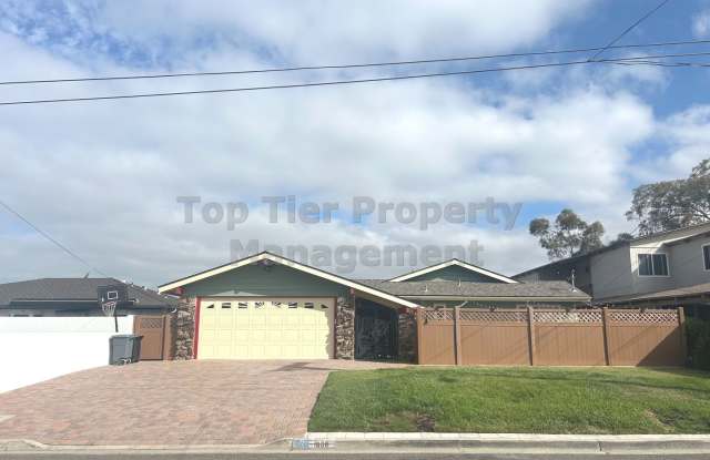 ***Oceanside Charmer 3 bed / 2 bath House - Available NOW*** photos photos