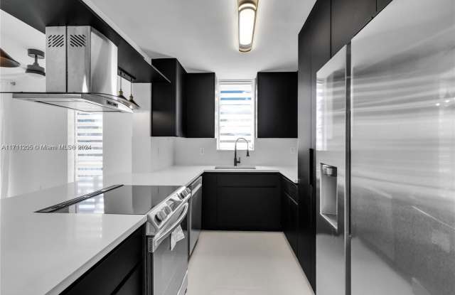 8305 Crespi Boulevard Gallery 3