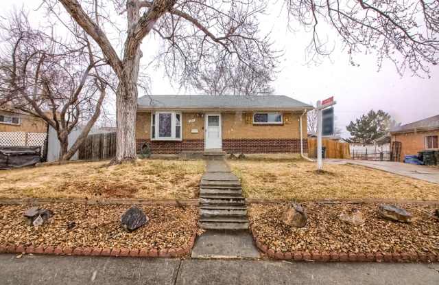 4 Bedroom single family home in Northglenn photos photos