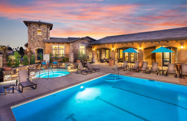 Hollister Village photos photos