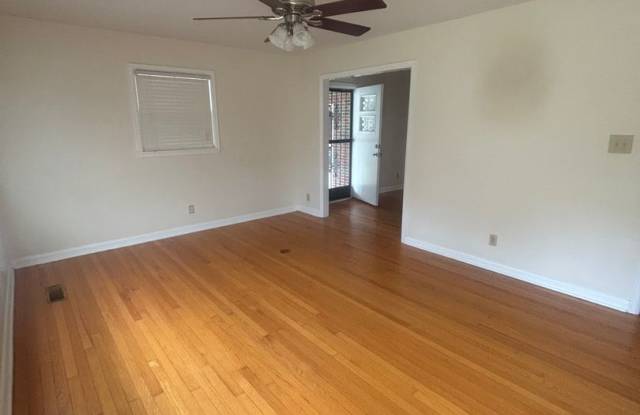 Welcome home to comfort and charm Gallery 3