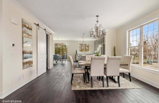 704 Elm Street photos photos