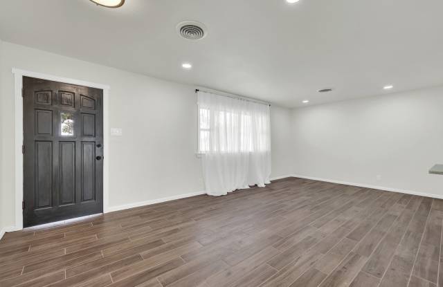 129 Young Gallery 2