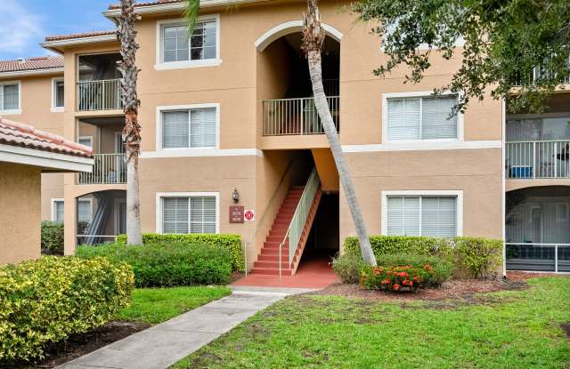 Two bedroom condo with lake views in Portofino at Jensen Beach photos photos