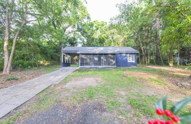 211 Columbia Drive photos photos