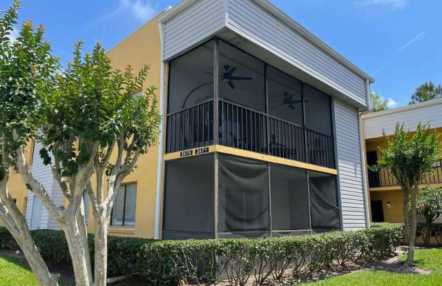 Updated 2 bedroom 2 bath, First Floor Unit at Lakeview Condos - 2671 Oak Park Way, Orlando, FL 32822