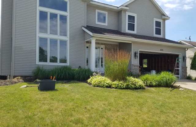 239 Glencarin Dr Ne - 239 Glencarin Drive Northeast, Rockford, MI 49341