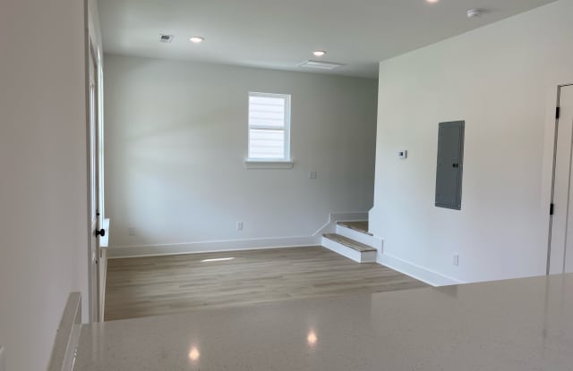 5214 Certain Circle Gallery 3
