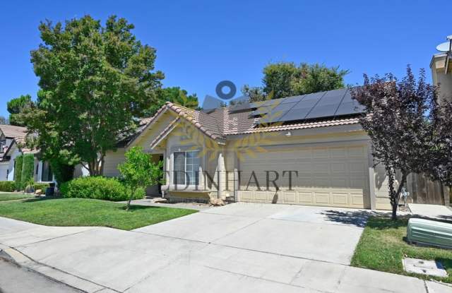 239 West Fallbrook Avenue Gallery 2