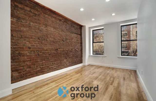 264 East 10th Street Gallery 1