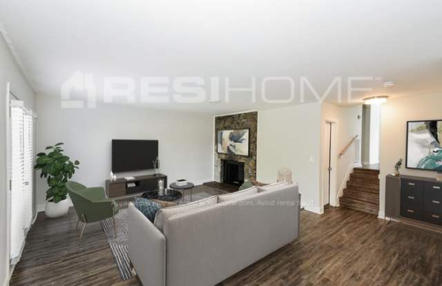 422 Raintree Drive Gallery 4