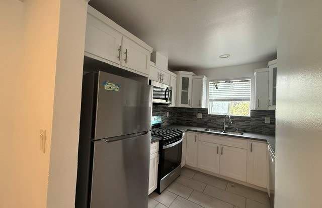 237 E. Anaheim St.#3 Gallery 2