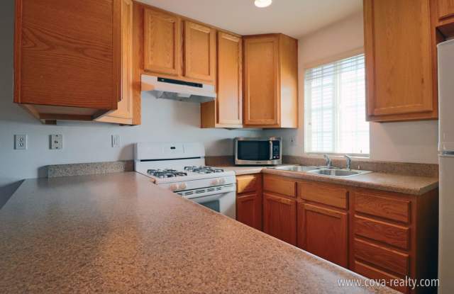 3115 Dwight Avenue photos photos