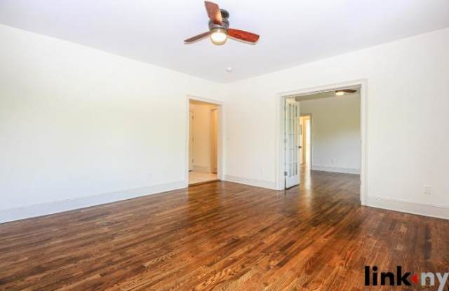 269 Columbus Avenue Gallery 3